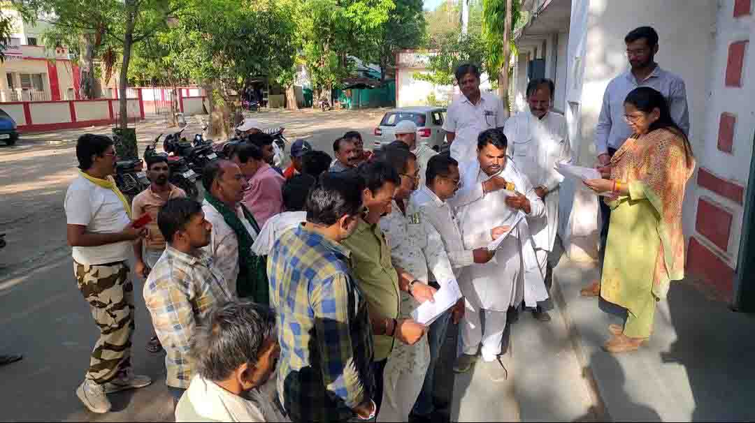 भारतीय किसान संघ ने सौंपा ज्ञापन: 3 दिनों में नहरों में पर्याप्त पानी नहीं आया तो नहर विभाग के एसी का करेंगे पुतला दहन