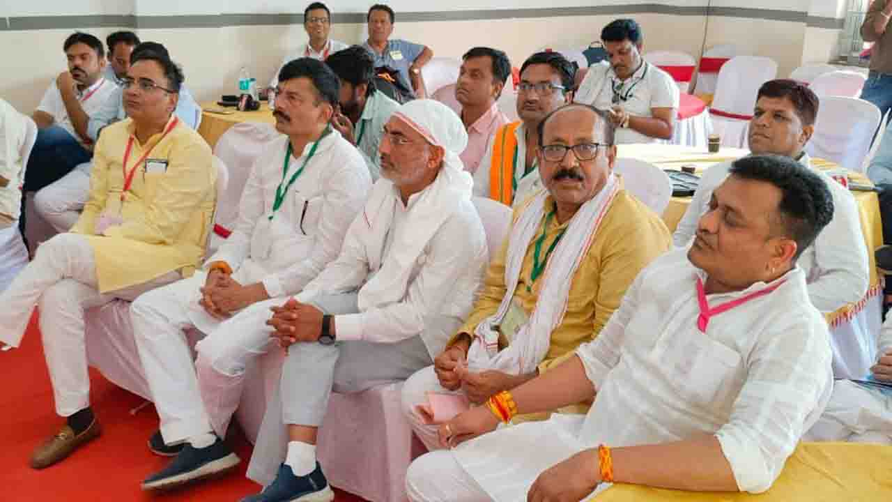 होशंगाबाद संसदीय सीट से दर्शन सिंह चौधरी 4 लाख 31 हजार 696 मतों से हुए विजयी, कांग्रेस को करना पड़ा हार का सामना