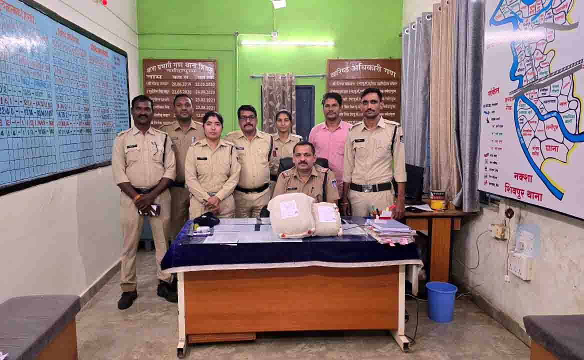 थाना शिवपुर पुलिस की बड़ी कार्रवाई, 4 किलो अवैध गांजा के साथ बिक्री करने वाले तीन आरोपी गिरफ्तार