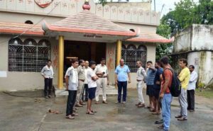 खेड़ापति मंदिर में चोरी, दान पेटी के रुपये और सामान ले गए बदमाश, सीसीटीवी में कैद हुए आरोपी